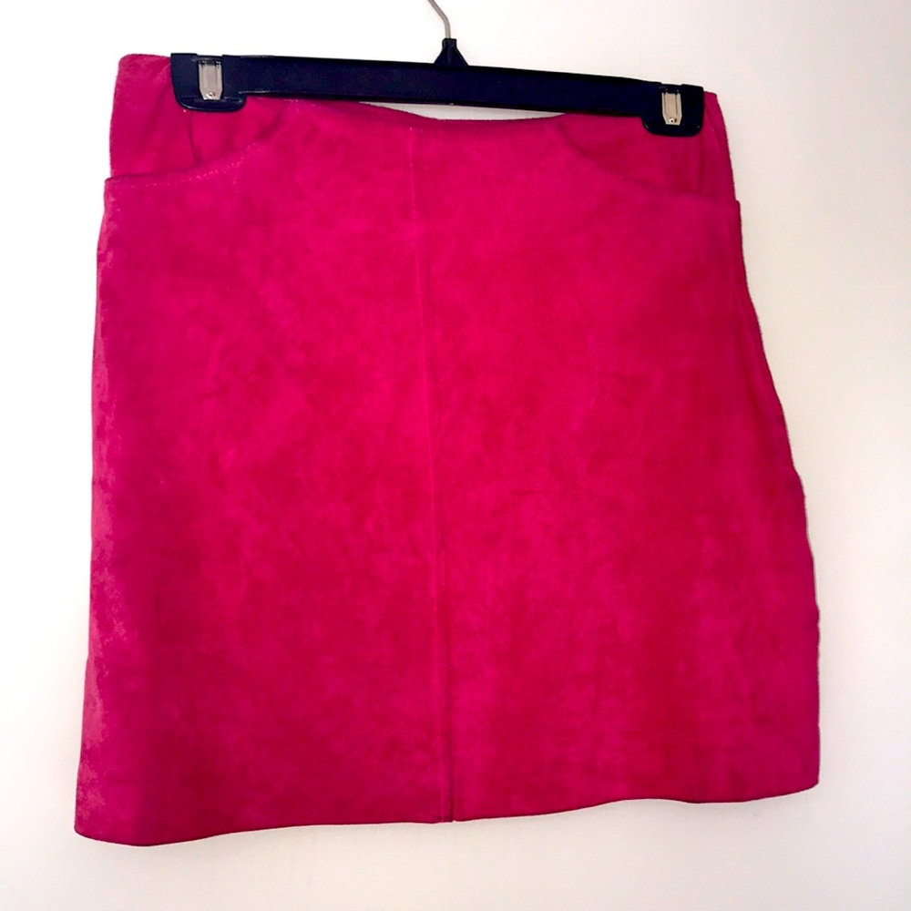 Moda Int’l Pink Leather Sude Mini Skirt